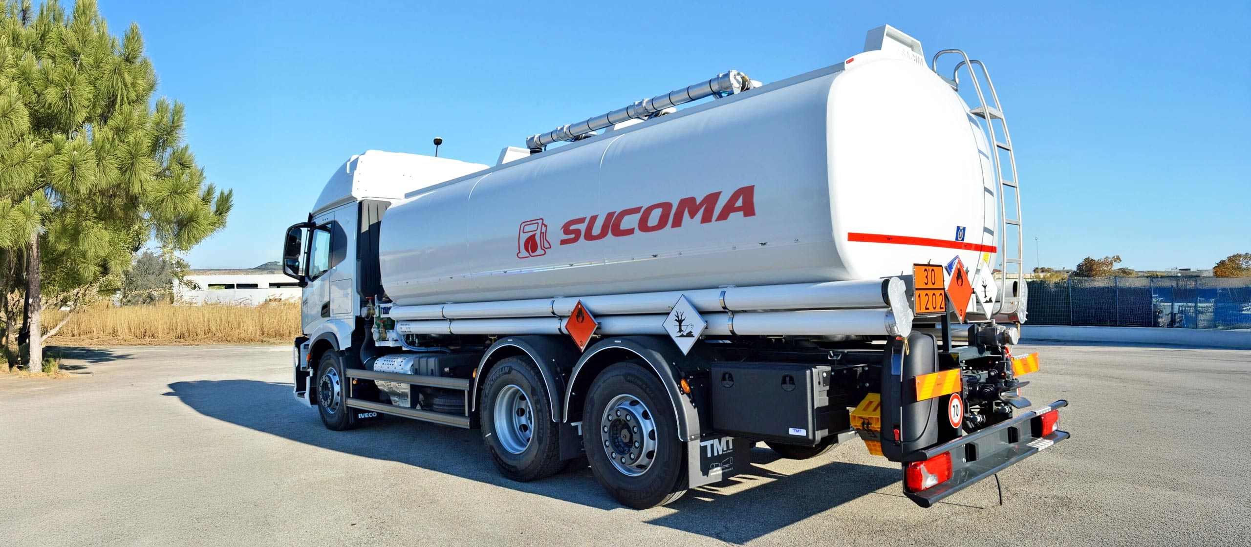 Camión de transporte de combustibles SUCOMA